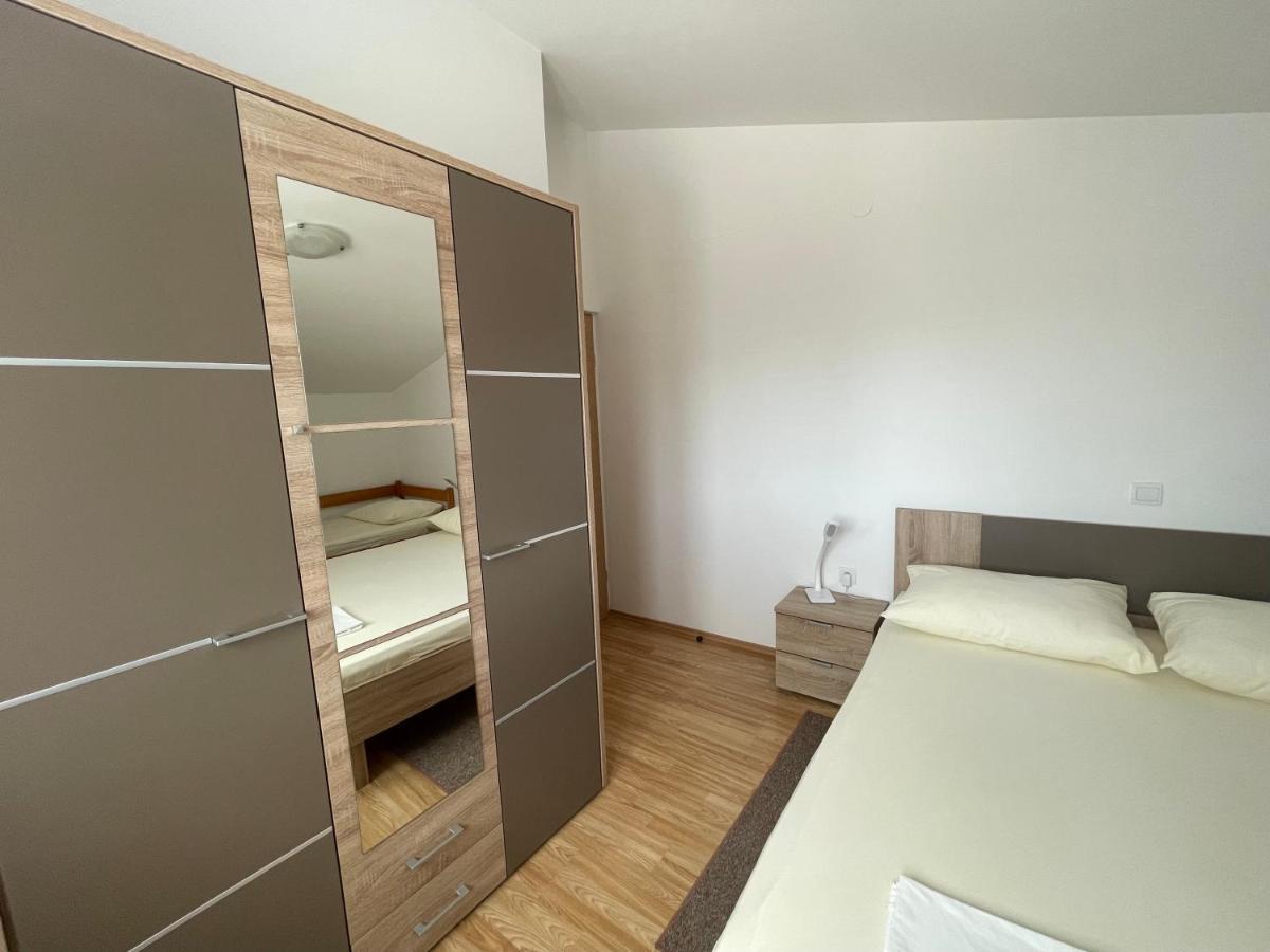 Apartment Petros Pag